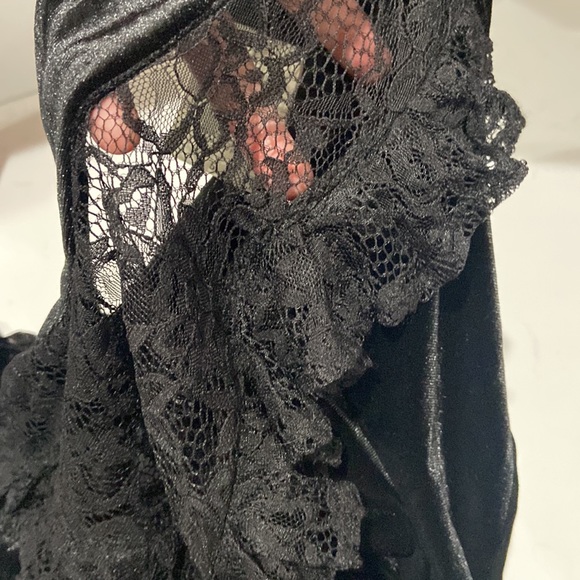 Cosmic Aura Hot Topic size 5 plus  black "velvet" and lace NWT - Picture 5 of 9